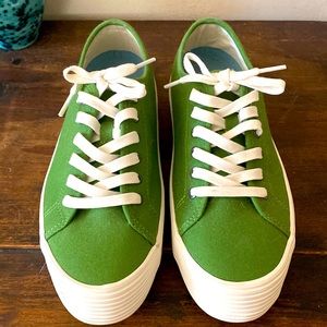 Seabees women’s Monterey Platform sneakers, never worn outside. Size 8